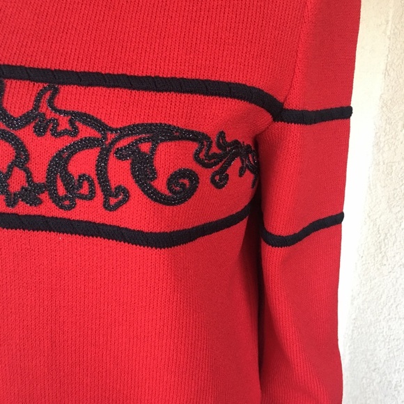 St. John collection cherry/black sweater size S - Picture 6 of 12